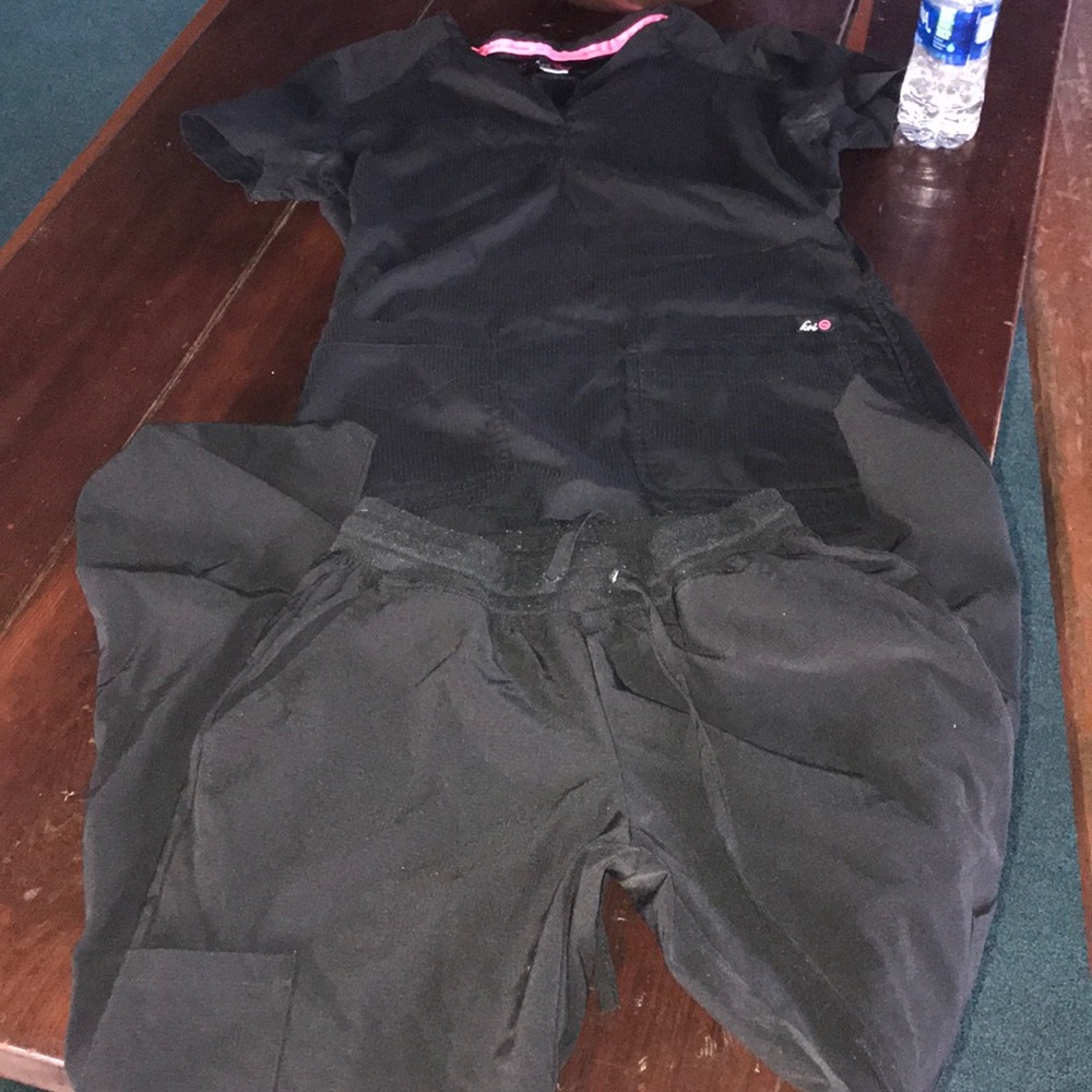 Black scrubs set